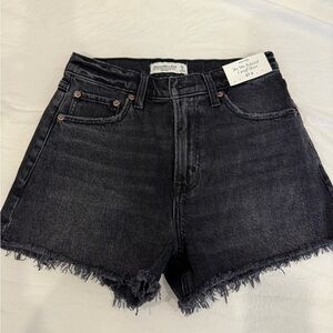 Abercrombie & Fitch High Rise 90s cutoff shorts